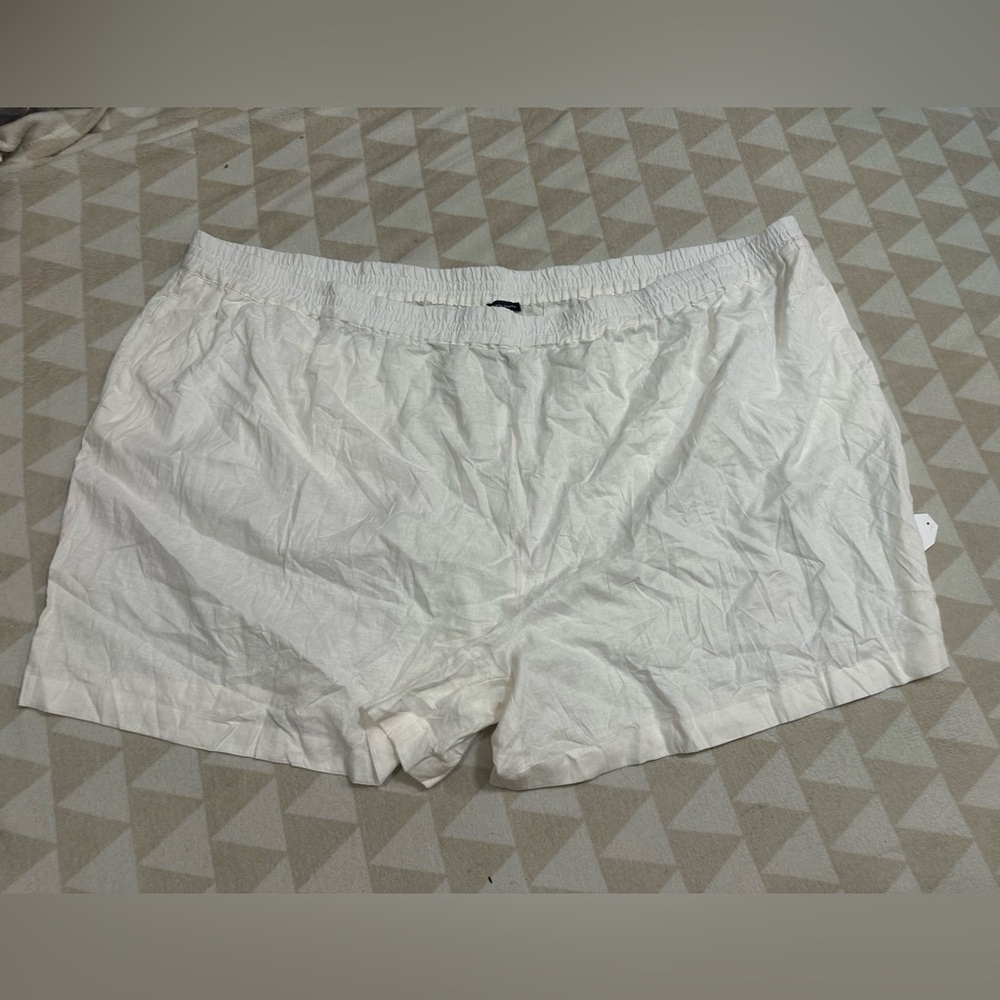 Universal standard juniper linen blend easy pull on shorts ivory